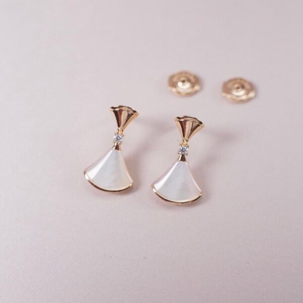 replica,repliche,fake,1:1,earrings,bracelet,ring,jewelry Orecchini Bvlgari Diva Fan (3926)