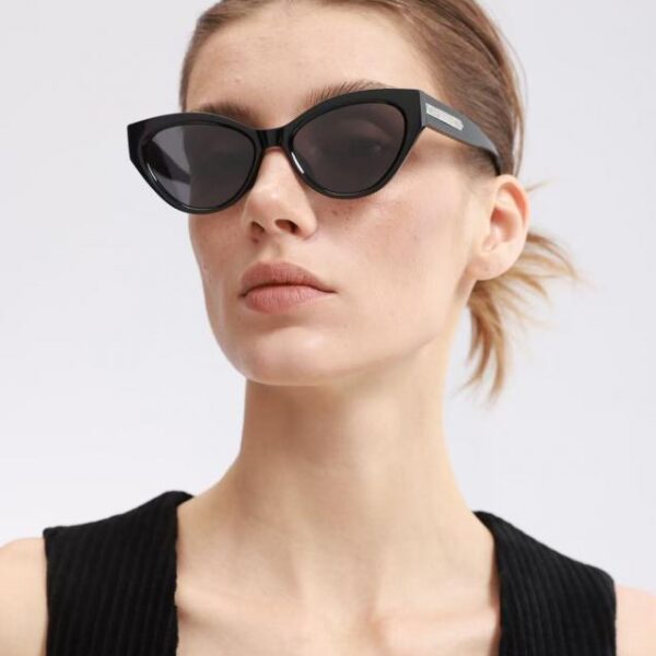 Occhiali da sole FENDI di altissima qualità originale MODELLO FE 40164U