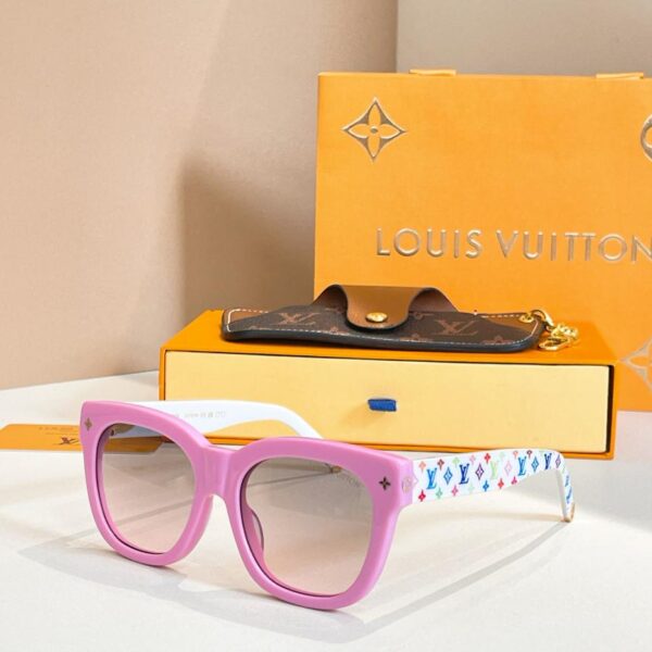 replica,repliche,fake,1:1,earrings,bracelet,ring,jewelry Occhiali da sole LOUIS VUITTON di alta qualità originale MODELLO Z2725W