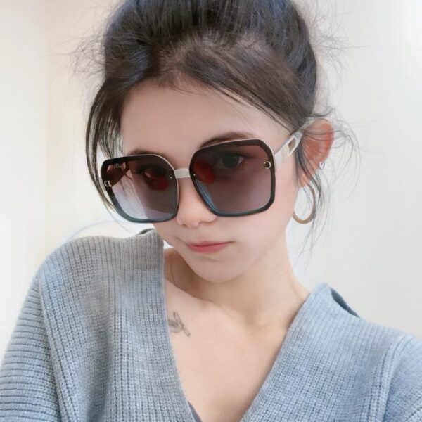 replica,repliche,fake,1:1,earrings,bracelet,ring,jewelry Il sito ufficiale Dior versione TR-Polarized ha recentemente rilasciato nuovi occhiali da sole