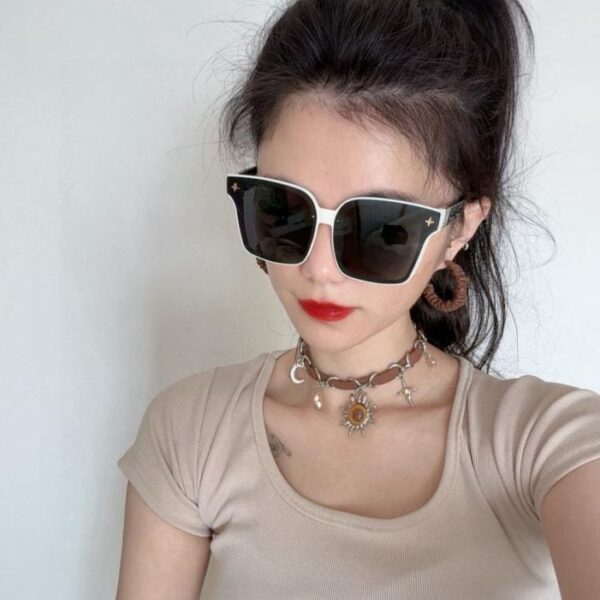 replica,repliche,fake,1:1,earrings,bracelet,ring,jewelry Nuovi occhiali da sole quadrati da donna LV, occhiali da sole da guida, nuovi occhiali da sole