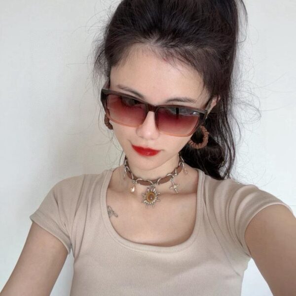 replica,repliche,fake,1:1,earrings,bracelet,ring,jewelry Nuovi occhiali da sole quadrati da donna LV, occhiali da sole da guida, nuovi occhiali da sole