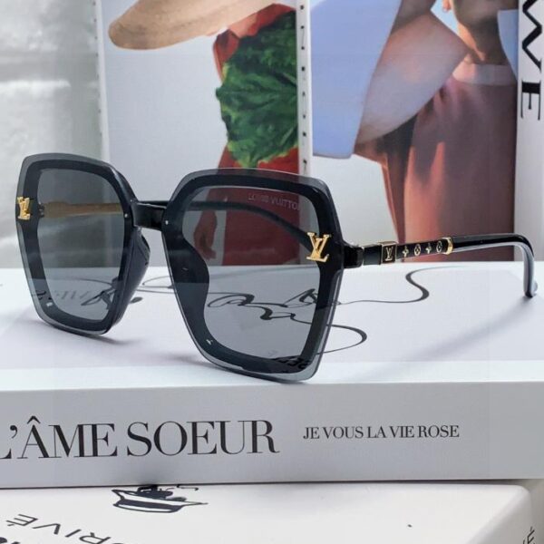 replica,repliche,fake,1:1,earrings,bracelet,ring,jewelry Louis Vuitton Frame Letter Occhiali da sole alla moda Guida Protezione solare Occhiali da sole UV oscuranti (6B3D)