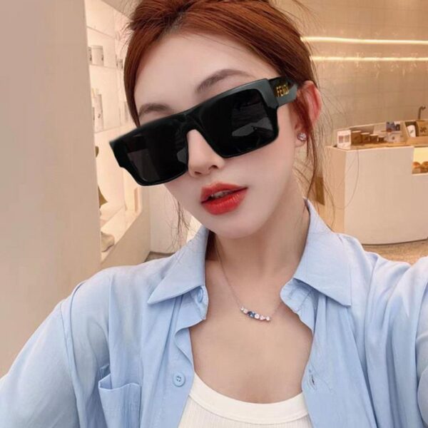 replica,repliche,fake,1:1,earrings,bracelet,ring,jewelry 【FENDI】 🕶.Le lenti polarizzate in resina Polaroid Le montature TR90 sono leggere e comode da indossare