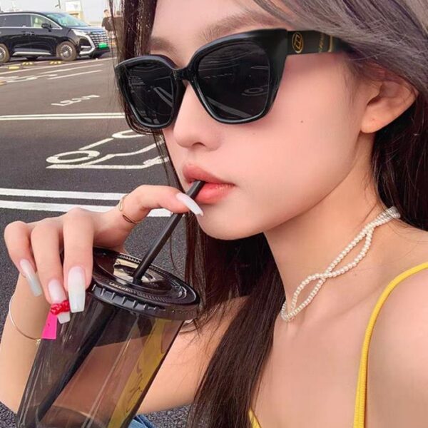 replica,repliche,fake,1:1,earrings,bracelet,ring,jewelry 【FENDI】 🕶.Le lenti polarizzate in resina Polaroid Le montature TR90 sono leggere e comode da indossare