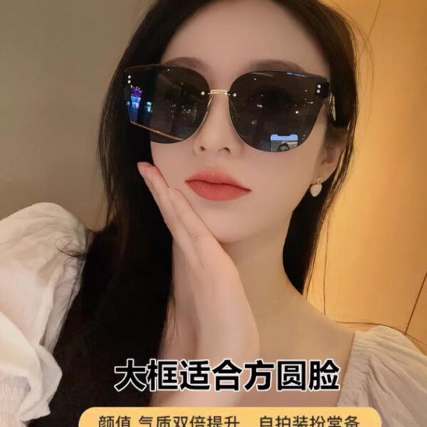 replica,repliche,fake,1:1,earrings,bracelet,ring,jewelry Occhiali da sole Dior Cat Eye Premium senza montatura a faccia grande