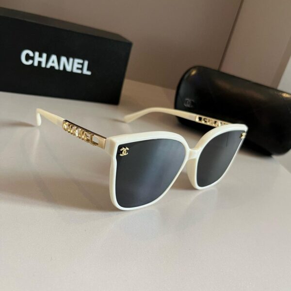 replica,repliche,fake,1:1,earrings,bracelet,ring,jewelry Nuovi occhiali da sole CHANEL con montatura grande Occhiali da sole Polaroid ultra trasparenti