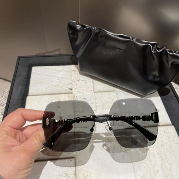 replica,repliche,fake,1:1,earrings,bracelet,ring,jewelry Fendi occhiali da sole polarizzati moda eleganti per occhiali da sole da donna
