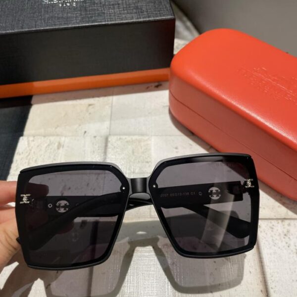 replica,repliche,fake,1:1,earrings,bracelet,ring,jewelry Occhiali da sole polarizzati Hermès da donna🕶️