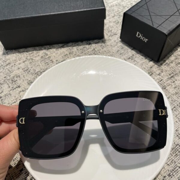 replica,repliche,fake,1:1,earrings,bracelet,ring,jewelry Occhiali da sole polarizzati in nylon HD Dior🕶