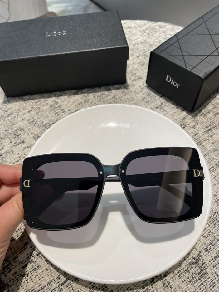 replica,repliche,fake,1:1,earrings,bracelet,ring,jewelry Occhiali da sole polarizzati in nylon HD Dior🕶 replica,repliche,fake,1:1,earrings,bracelet,ring,jewelry Occhiali da sole polarizzati in nylon HD Dior🕶