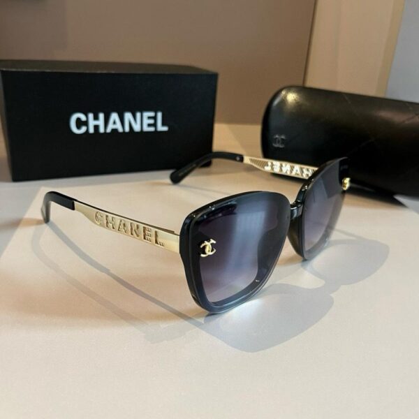 replica,repliche,fake,1:1,earrings,bracelet,ring,jewelry Occhiali da sole stile signora Chanel
