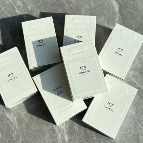 CNANELN 5L'EAU Acqua Chanel N. 5 (EB70)