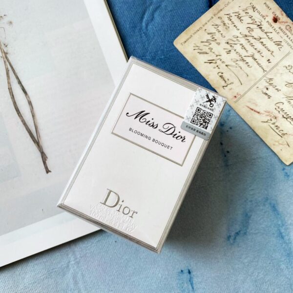 replica,repliche,fake,1:1,earrings,bracelet,ring,jewelry Dior Sweetheart Eau de Toilette 100ml(3473)