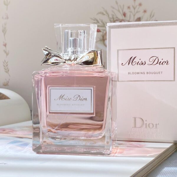 replica,repliche,fake,1:1,earrings,bracelet,ring,jewelry Dior Sweetheart Eau de Toilette 100 ml (4ACF)