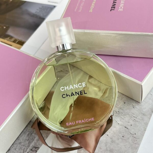 Profumo Chanel Worldly Rich Flower Encounter (737F)