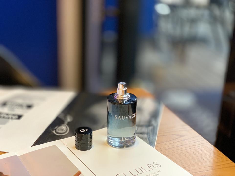 replica,repliche,fake,1:1,earrings,bracelet,ring,jewelry Dior Wilderness Eau de Toilette da uomo Acqua fresca a lunga durata 100 ml (0DC7) replica,repliche,fake,1:1,earrings,bracelet,ring,jewelry Dior Wilderness Eau de Toilette da uomo Acqua fresca a lunga durata 100 ml (0DC7)