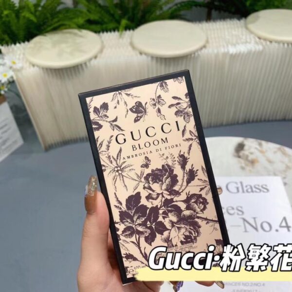 replica,repliche,fake,1:1,earrings,bracelet,ring,jewelry GUCCI fiori rossi 100ml