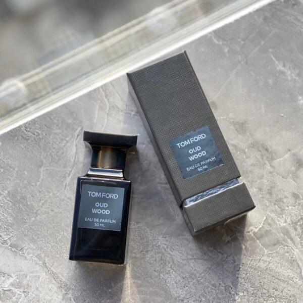 replica,repliche,fake,1:1,earrings,bracelet,ring,jewelry TF Oud Legno di Agar 50ml