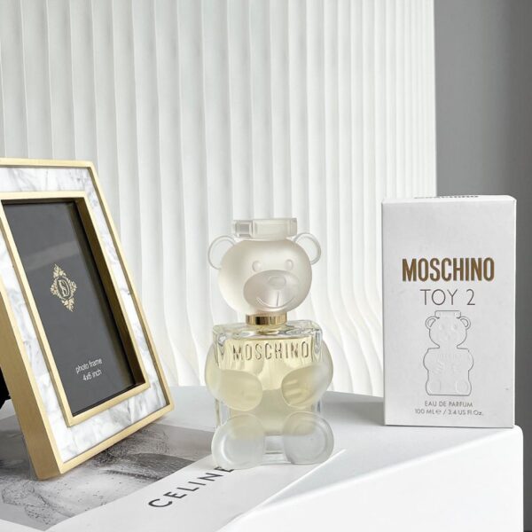 profumo moschino uomo e donna