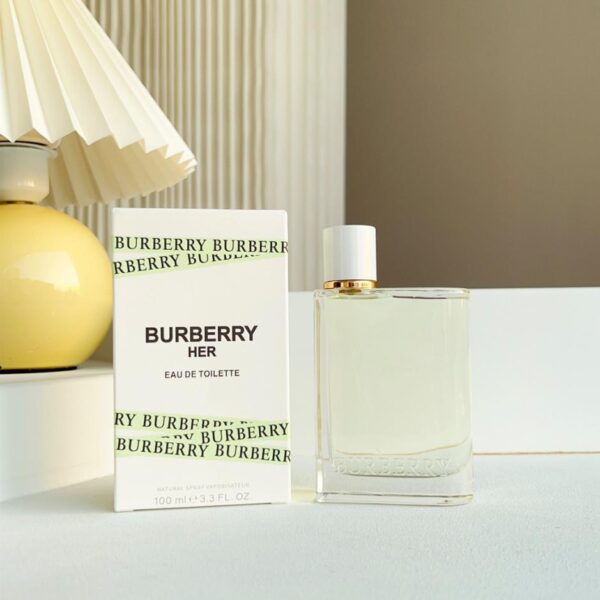 replica,repliche,fake,1:1,earrings,bracelet,ring,jewelry Burberry Her Series Eau de Toilette Fiore e Frutta (3FDA)
