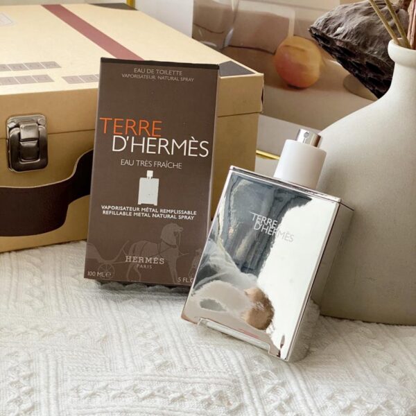 replica,repliche,fake,1:1,earrings,bracelet,ring,jewelry Hermes Silver Earth Profumo d’argento in edizione limitata da 100 ml