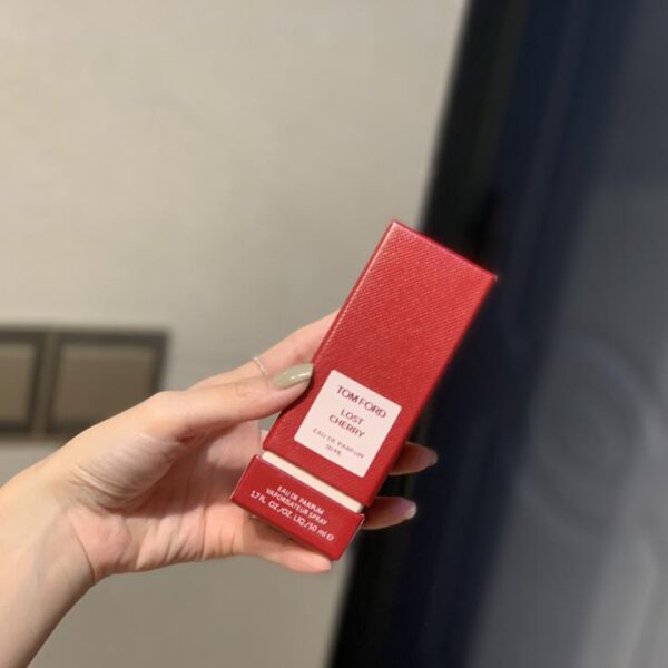 𝐓𝐅 𝐥𝐨𝐬𝐭 𝐜𝐡𝐞𝐫𝐫𝐲 Ciliegia rossa che cade𝟓𝟎𝐌𝐋 ️(3841)