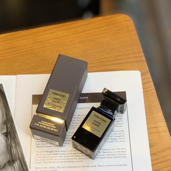 replica,repliche,fake,1:1,earrings,bracelet,ring,jewelry TOM FORD Profumo Tabacco Oud 50ml