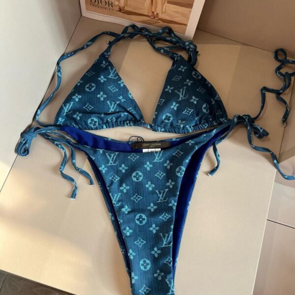 replica,repliche,fake,1:1,earrings,bracelet,ring,jewelry Il top bikini di Louis Vuitton è fantastico