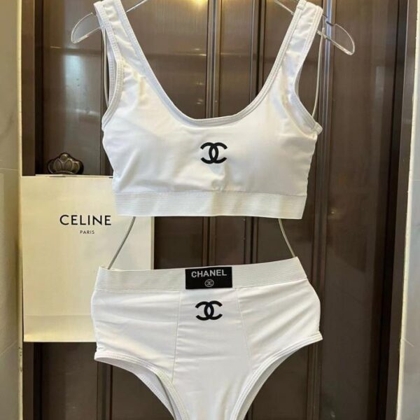 replica,repliche,fake,1:1,earrings,bracelet,ring,jewelry Il costume da bagno Chanel si separa