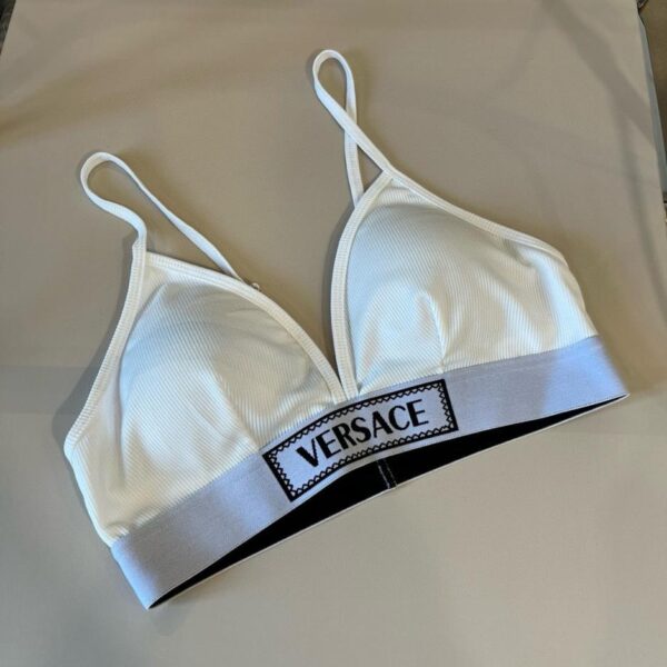 replica,repliche,fake,1:1,earrings,bracelet,ring,jewelry Il nuovo bikini Web di Versace separa il set da bagno