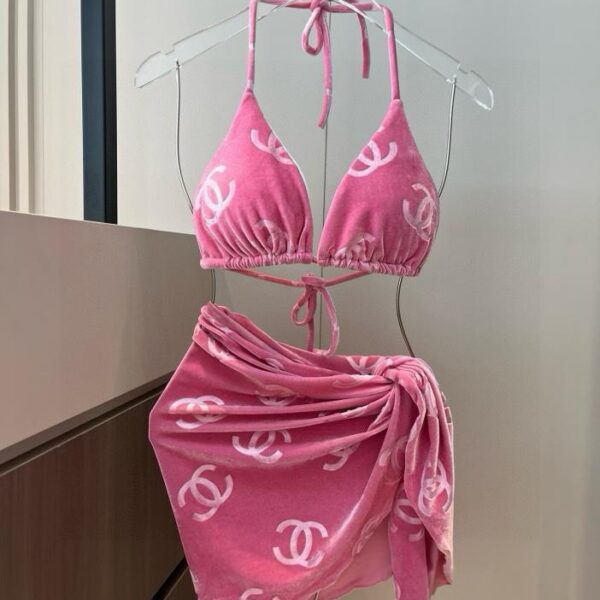 replica,repliche,fake,1:1,earrings,bracelet,ring,jewelry Completo bikini classico a tre pezzi in velluto a coste Chanel️