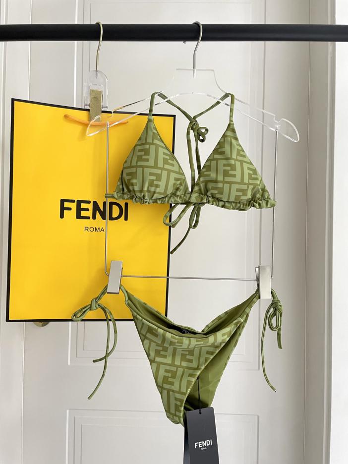 replica,repliche,fake,1:1,earrings,bracelet,ring,jewelry Costume bikini Fendi stampato replica,repliche,fake,1:1,earrings,bracelet,ring,jewelry Costume bikini Fendi stampato