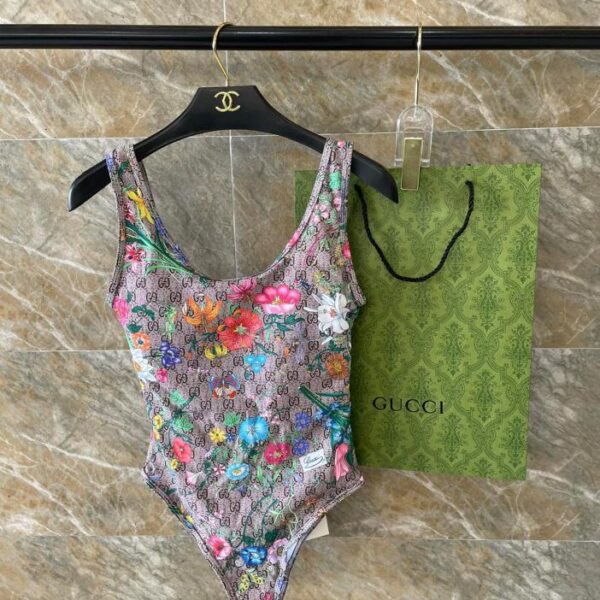 replica,repliche,fake,1:1,earrings,bracelet,ring,jewelry Costume intero Gucci👙