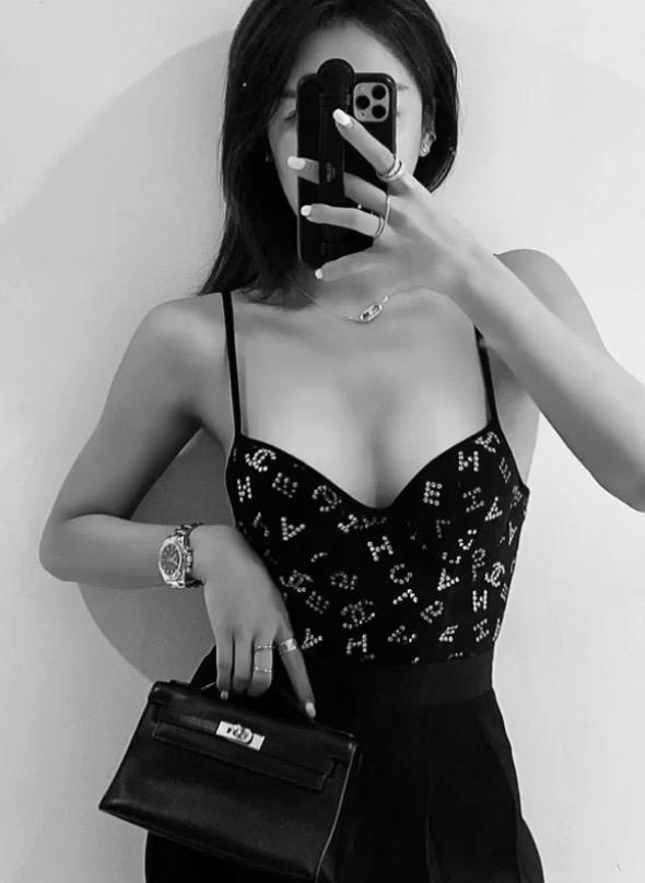 replica,repliche,fake,1:1,earrings,bracelet,ring,jewelry Costumi da bagno stampati Chanel adatti a varie scene replica,repliche,fake,1:1,earrings,bracelet,ring,jewelry Costumi da bagno stampati Chanel adatti a varie scene