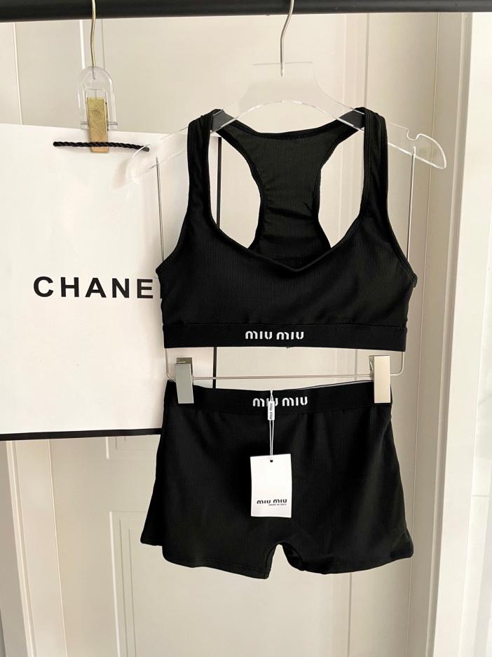 replica,repliche,fake,1:1,earrings,bracelet,ring,jewelry Miu Miu nuovo costume da bagno diviso in tessuto a maglia stile alla moda replica,repliche,fake,1:1,earrings,bracelet,ring,jewelry Miu Miu nuovo costume da bagno diviso in tessuto a maglia stile alla moda