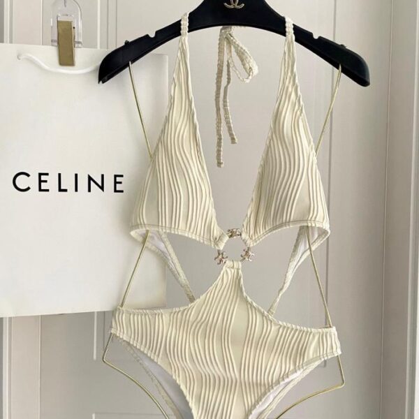 replica,repliche,fake,1:1,earrings,bracelet,ring,jewelry Celine propone nuovissimi costumi da bagno adatti a varie scene: spiaggia, piscina, sorgente termale, parco acquatico, rafting