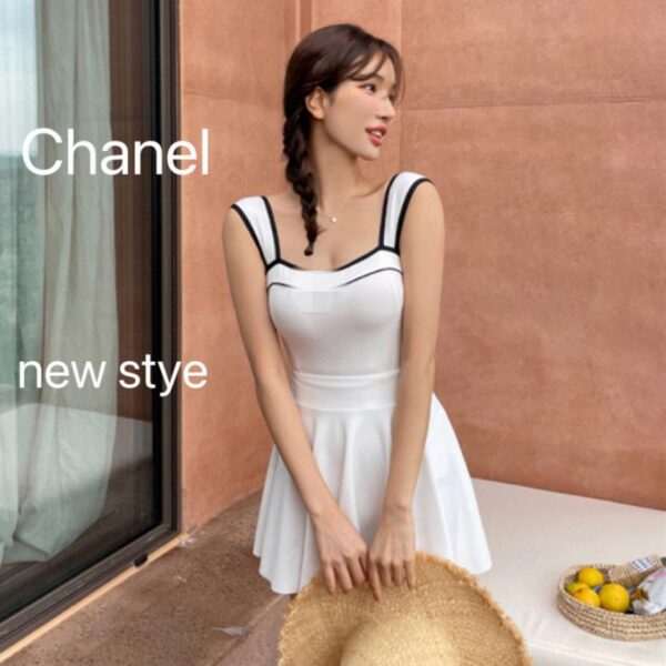 replica,repliche,fake,1:1,earrings,bracelet,ring,jewelry Costume intero Chanel, due modi di indossarlo