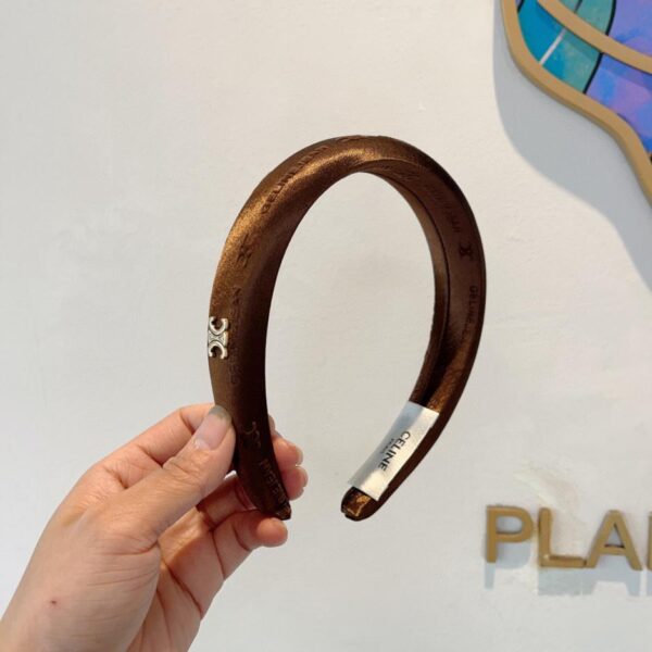 replica,repliche,fake,1:1,earrings,bracelet,ring,jewelry Viene fornito con la confezione CELINE Nuovo prodotto in stile coreano, piccola fascia per capelli con lettere fresche