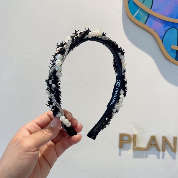 replica,repliche,fake,1:1,earrings,bracelet,ring,jewelry Viene fornito con la confezione della fascia per capelli dell’ultimo stile CHANEL