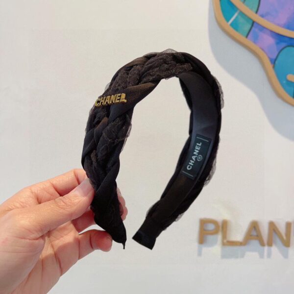 replica,repliche,fake,1:1,earrings,bracelet,ring,jewelry Viene fornito con la confezione della fascia per capelli dell’ultimo stile CHANEL