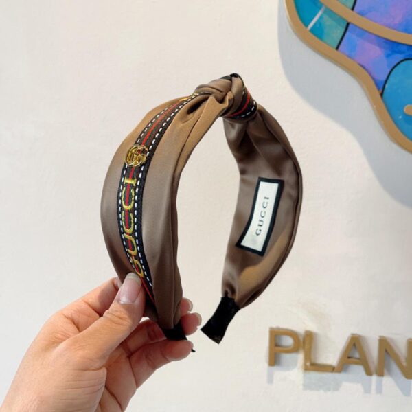 replica,repliche,fake,1:1,earrings,bracelet,ring,jewelry Viene fornito con la confezione Gucci, nuova fascia larga classica