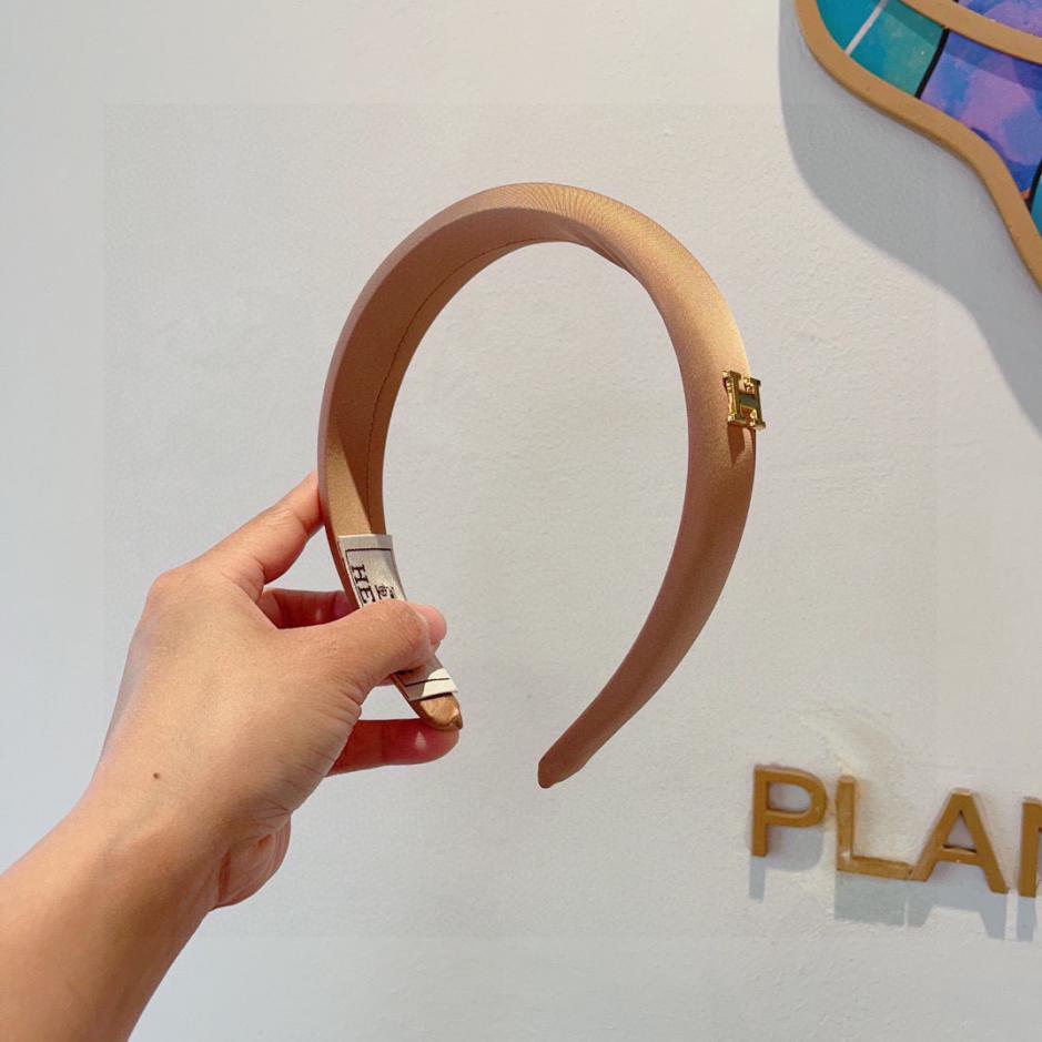 replica,repliche,fake,1:1,earrings,bracelet,ring,jewelry Viene fornito con confezione Fascia per capelli personalizzata Hermes replica,repliche,fake,1:1,earrings,bracelet,ring,jewelry Viene fornito con confezione Fascia per capelli personalizzata Hermes