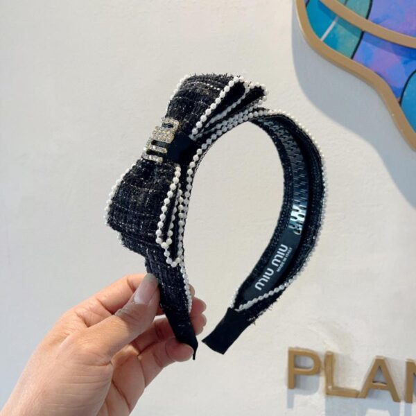 replica,repliche,fake,1:1,earrings,bracelet,ring,jewelry Viene fornito con confezione Miu Miu nuova fascia angolata fatta a mano