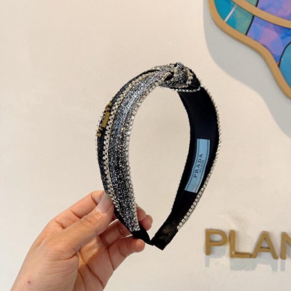 replica,repliche,fake,1:1,earrings,bracelet,ring,jewelry Viene fornito con confezione PRADA Ultima fascia personalizzata