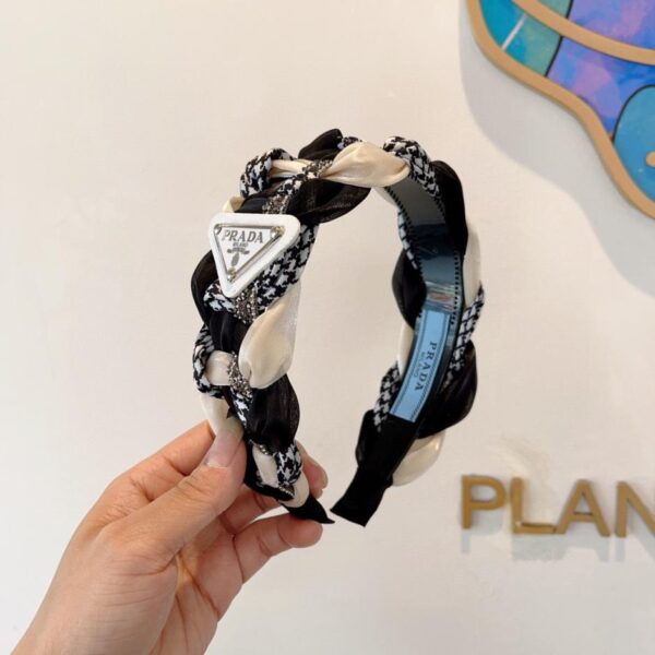 replica,repliche,fake,1:1,earrings,bracelet,ring,jewelry Viene fornito con confezione PRADA nuova fascia per capelli personalizzata