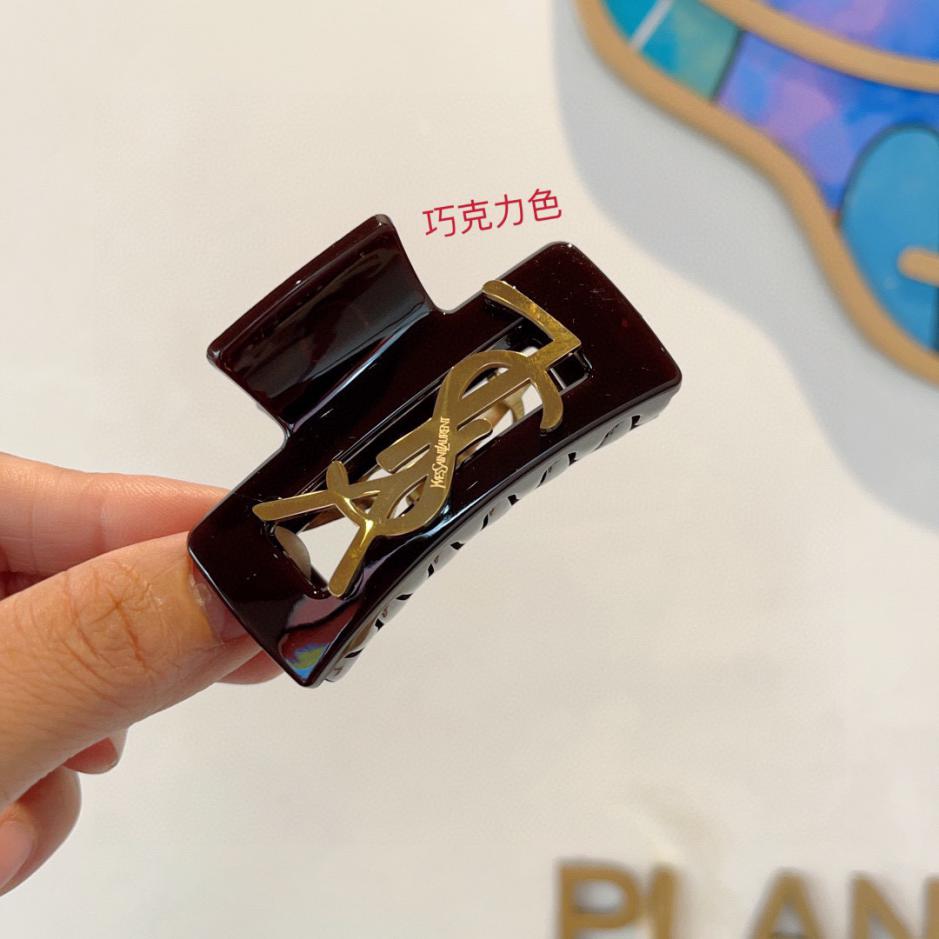 replica,repliche,fake,1:1,earrings,bracelet,ring,jewelry Viene fornito con la confezione della nuova pinza a becco d’anatra Yves Saint Laurent replica,repliche,fake,1:1,earrings,bracelet,ring,jewelry Viene fornito con la confezione della nuova pinza a becco d’anatra Yves Saint Laurent