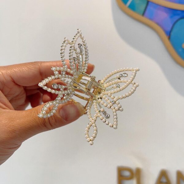 replica,repliche,fake,1:1,earrings,bracelet,ring,jewelry Viene fornito con la confezione CHANEL Fermaglio per capelli di tendenza alla moda con semplice clip di perle di lusso leggero