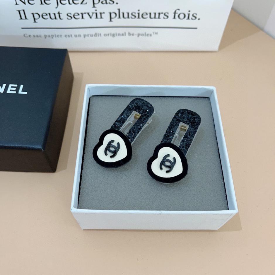 replica,repliche,fake,1:1,earrings,bracelet,ring,jewelry Viene fornito con confezione (paio) CHANEL nuova clip BB dolce amore a doppio strato, accessori per capelli con clip laterale con lettera classica e logo replica,repliche,fake,1:1,earrings,bracelet,ring,jewelry Viene fornito con confezione (paio) CHANEL nuova clip BB dolce amore a doppio strato, accessori per capelli con clip laterale con lettera classica e logo