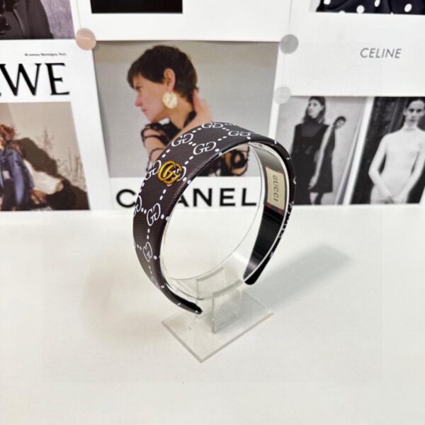 replica,repliche,fake,1:1,earrings,bracelet,ring,jewelry Con confezione da banco, l’ultima fascia GG di Gucci